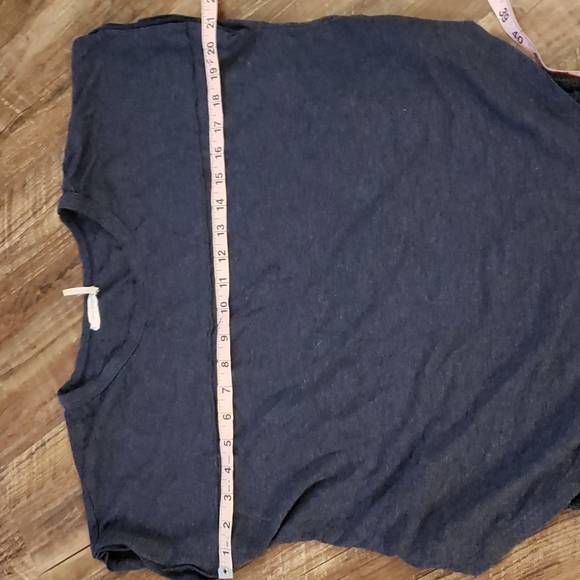 Cap sleeved t-shirt - Picture 2 of 5